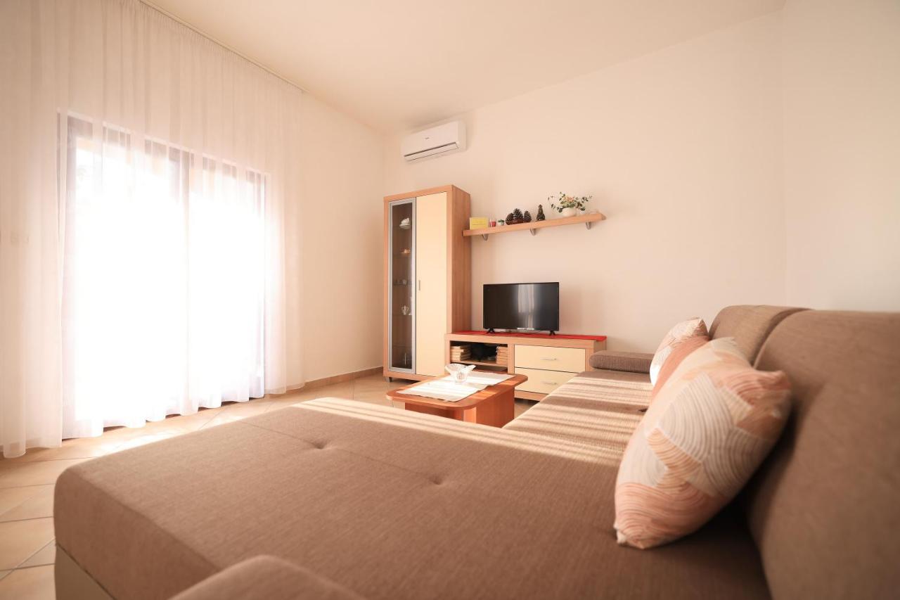 פטרצ'אנה Apartments Ana מראה חיצוני תמונה