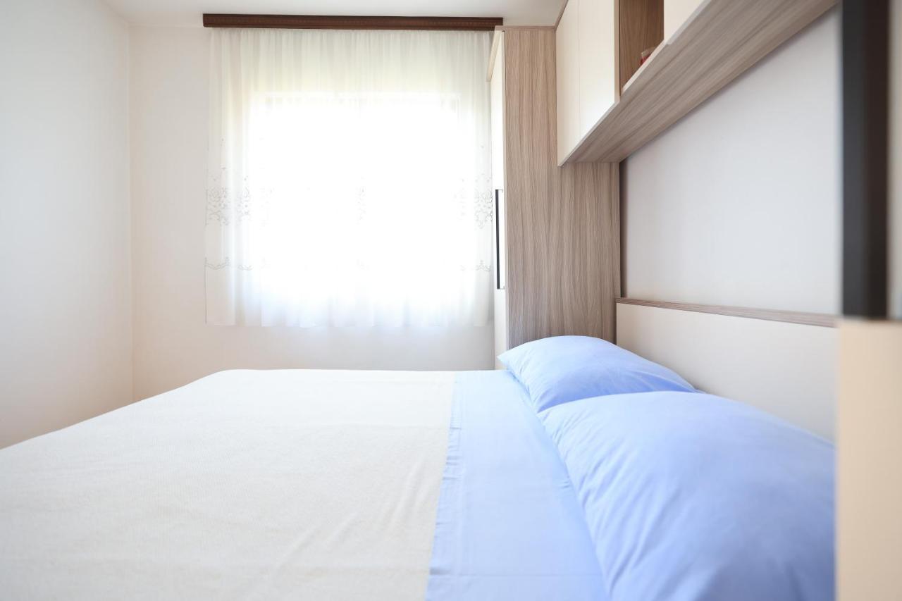 פטרצ'אנה Apartments Ana מראה חיצוני תמונה
