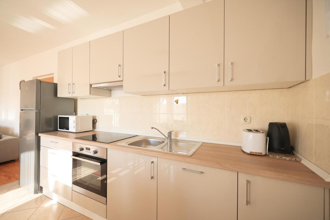 פטרצ'אנה Apartments Ana מראה חיצוני תמונה