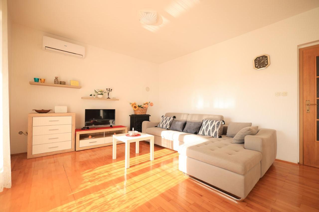פטרצ'אנה Apartments Ana מראה חיצוני תמונה