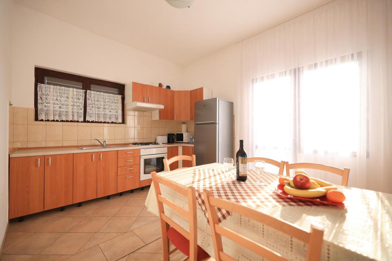פטרצ'אנה Apartments Ana מראה חיצוני תמונה