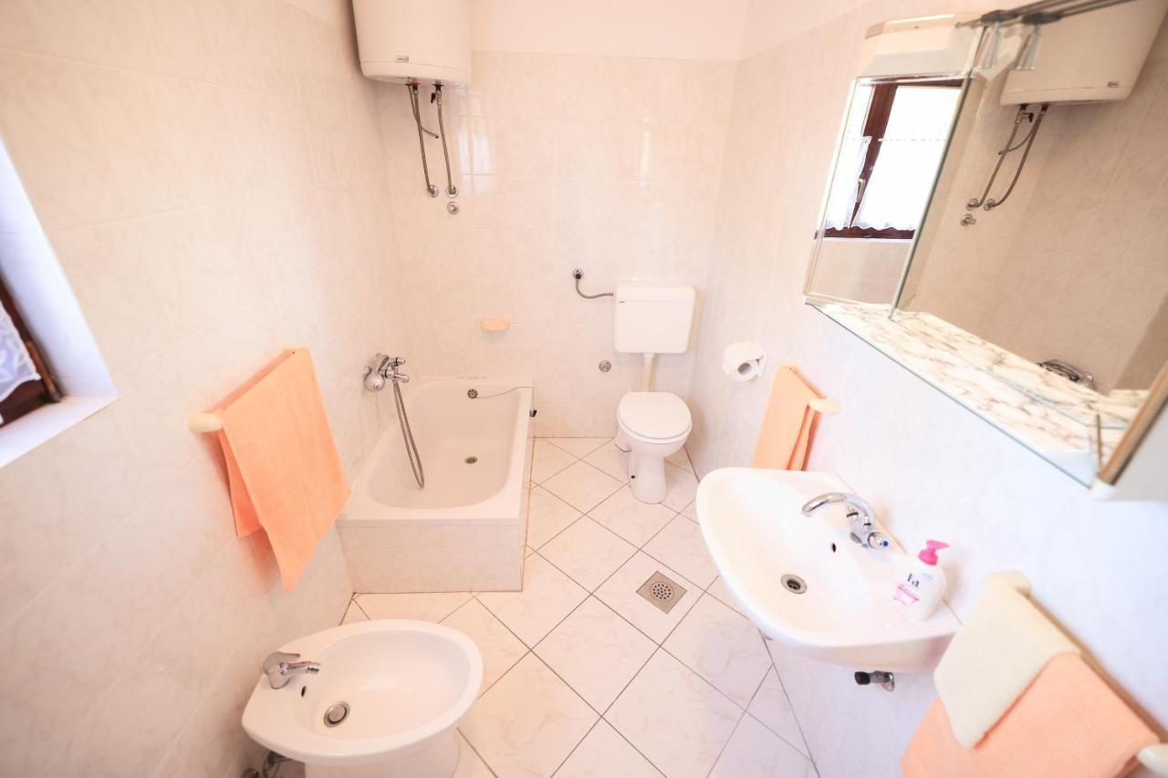 פטרצ'אנה Apartments Ana מראה חיצוני תמונה