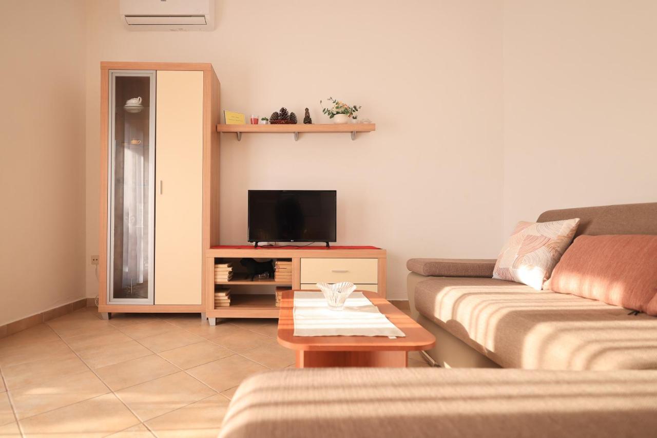 פטרצ'אנה Apartments Ana מראה חיצוני תמונה