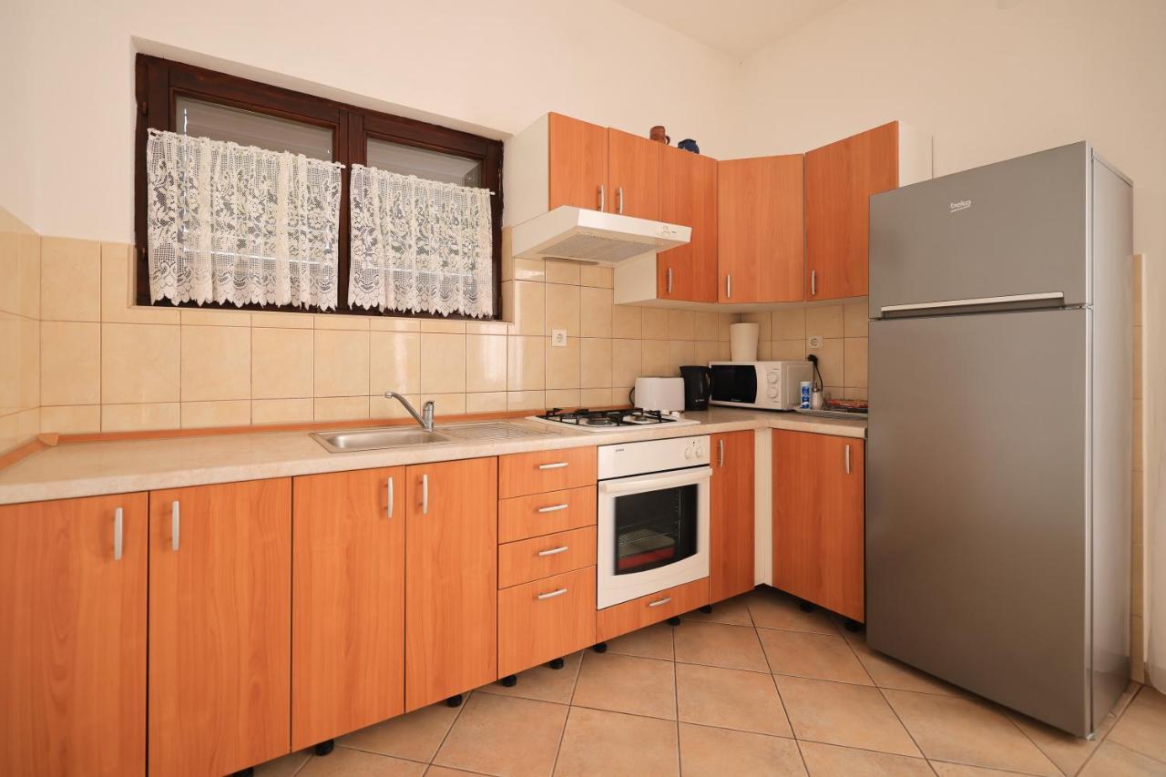 פטרצ'אנה Apartments Ana מראה חיצוני תמונה