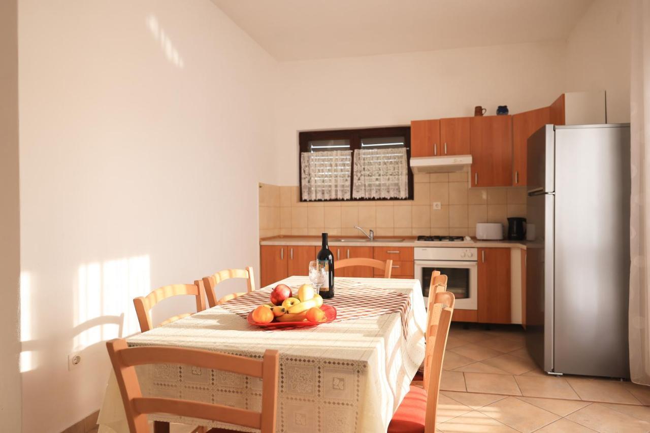 פטרצ'אנה Apartments Ana מראה חיצוני תמונה