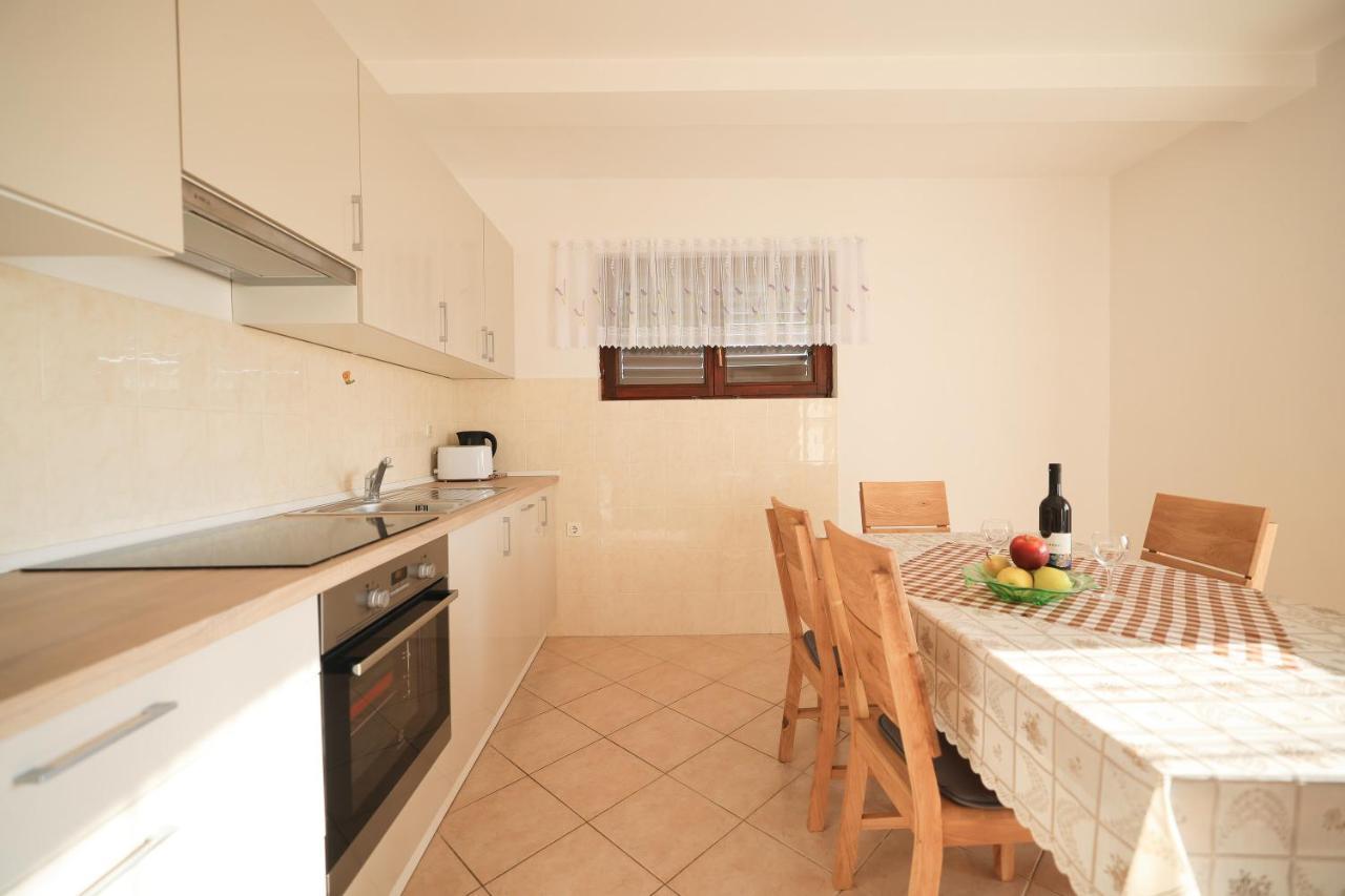 פטרצ'אנה Apartments Ana מראה חיצוני תמונה